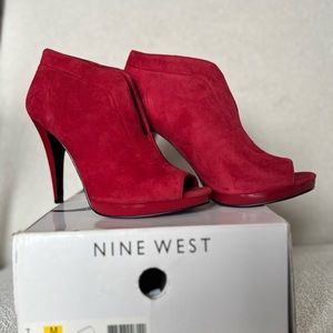 Aldo Pendanto Peeptoe heels